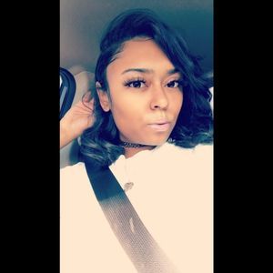 Meet your Posher, Janaye